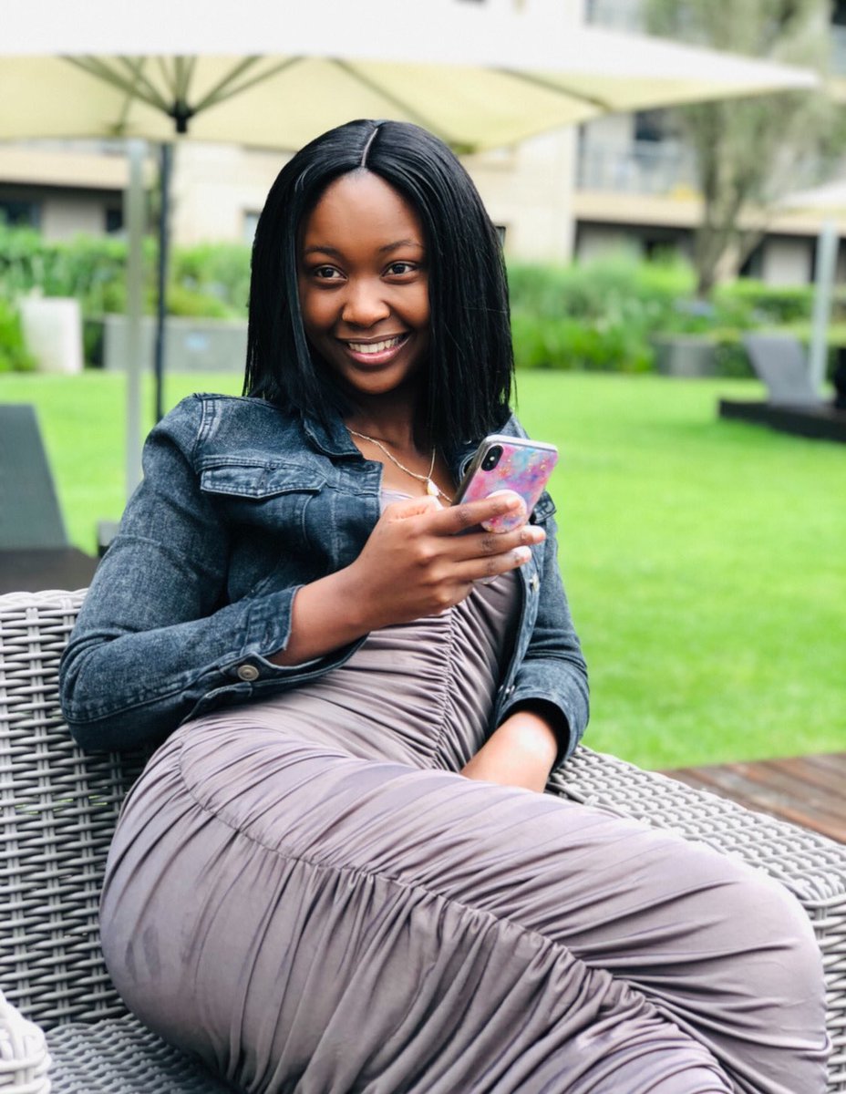 I know amunei nazvo but ndiri Single hangu👩🏽‍🦽