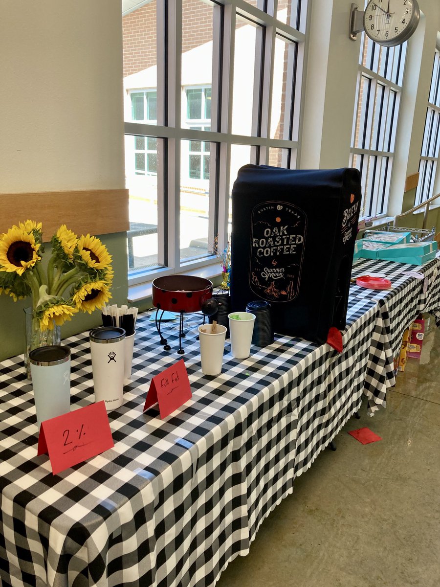 THANK YOU to our Clayton PTA for treating our educators to ☕️ from ⁦<a href="/SummermoonCB/">Summermoon Coffee</a>⁩ and 🍩 ! You are speaking our L💗VE language!