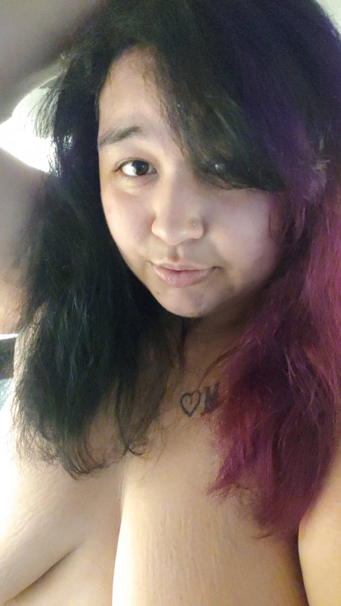 therealkindpip2's tweet photo. New hair who dis?come join my only fans 1picture is 3.50$,25 pics for 10$, 50 pics for 20$, video chats 45$ for 15 minutes, 30$ for 10 minutes, sexting for10 minutes is 6$.I also take special requests as well Adding me on Snapchat for like 35$.Video chatting til you cum is 60$ 💦 https://t.co/vRAWPqE0LO