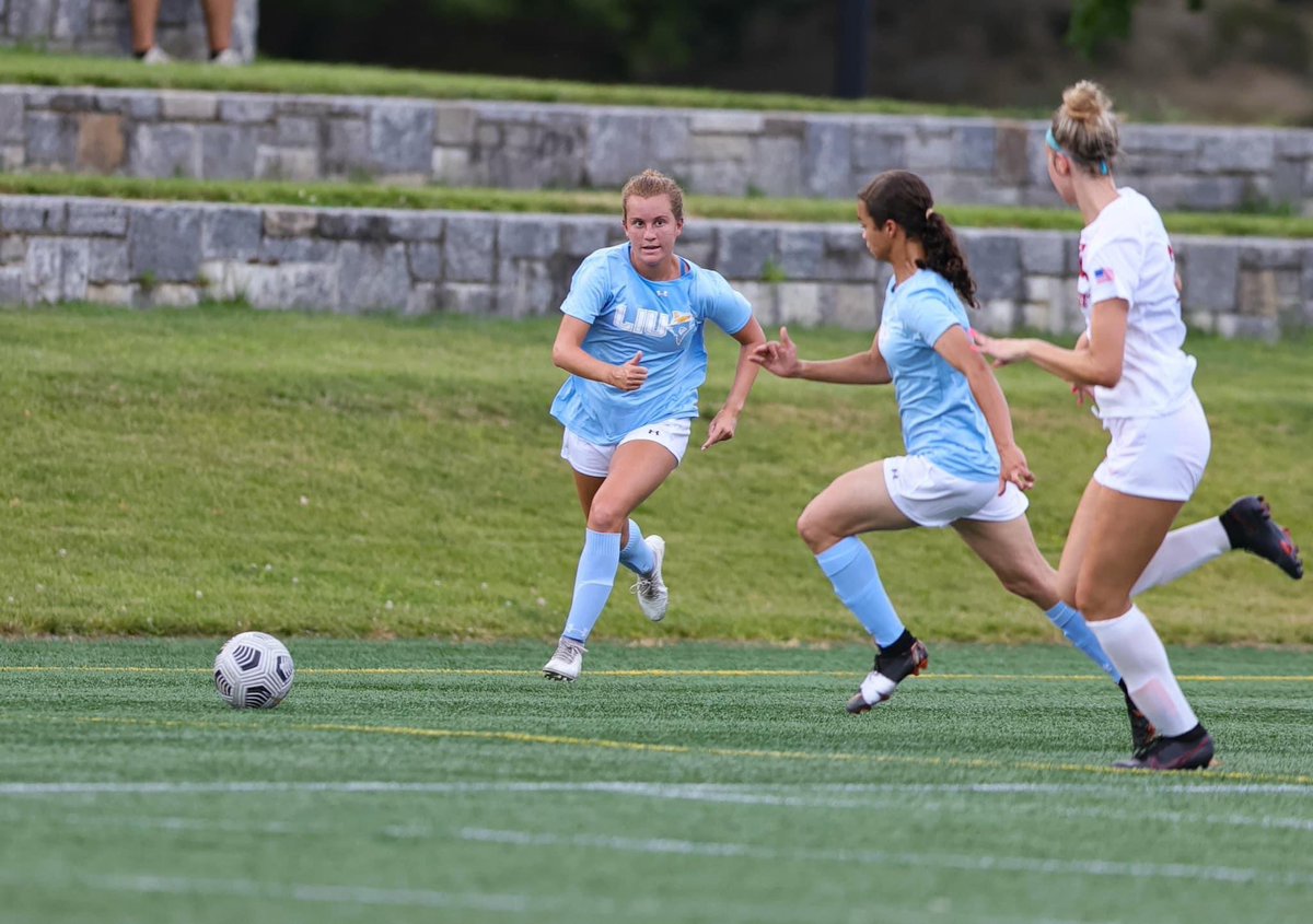 IHS Soccer Girls tweet media