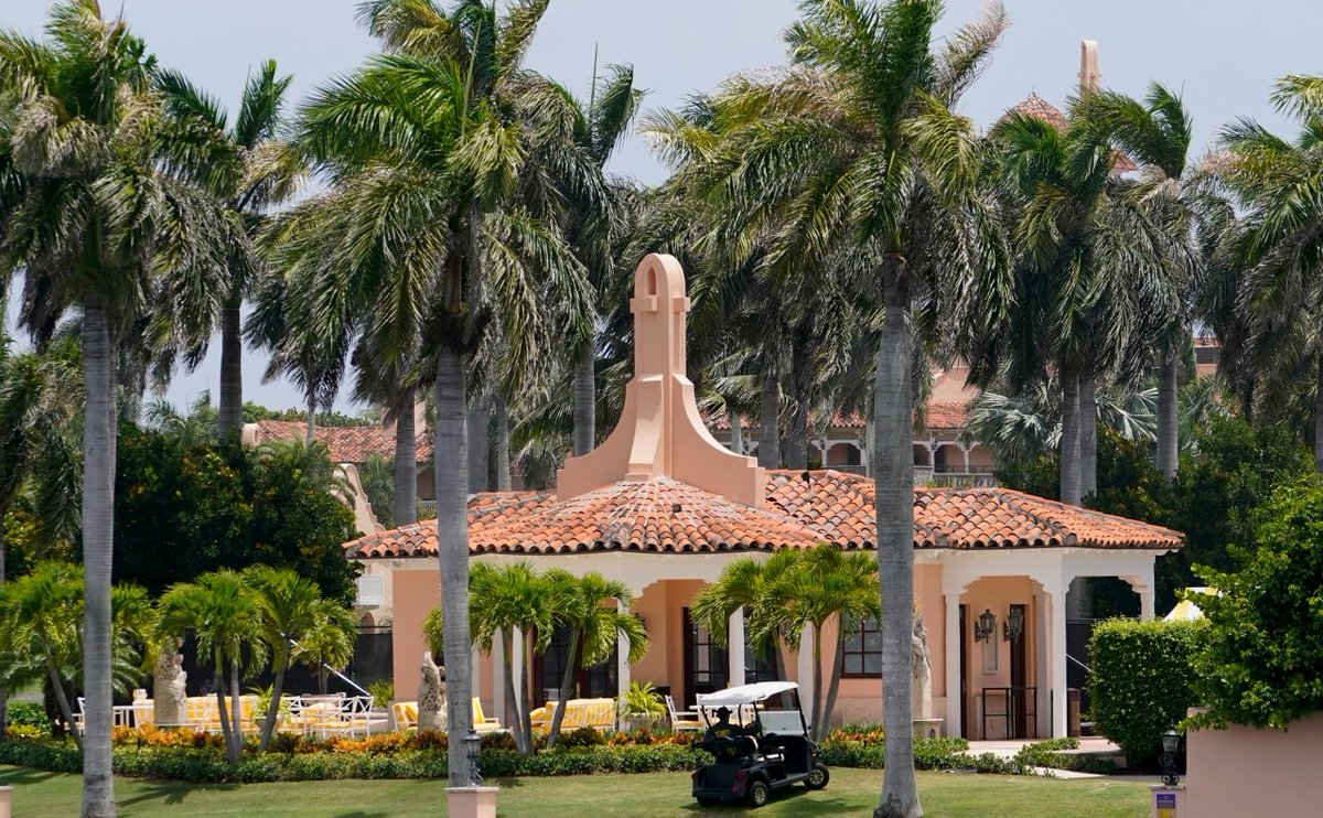 Who is Trump attorney Christina Bobb, who met FBI at Mar-a-Lago? trib.al/zFcqawu