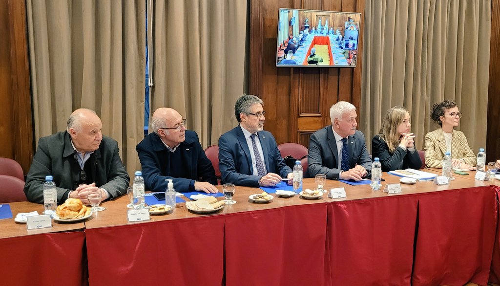 redcame's tweet photo. 🤝 Recibimos al secretario de @produccion_arg, @dmvasco, para conocer las propuestas propuestas de #desarrollo industrial y productivo #pyme.
#EsConLasPymes
#AgendaFederalPyme 🇦🇷 https://t.co/WyObyuOjrz