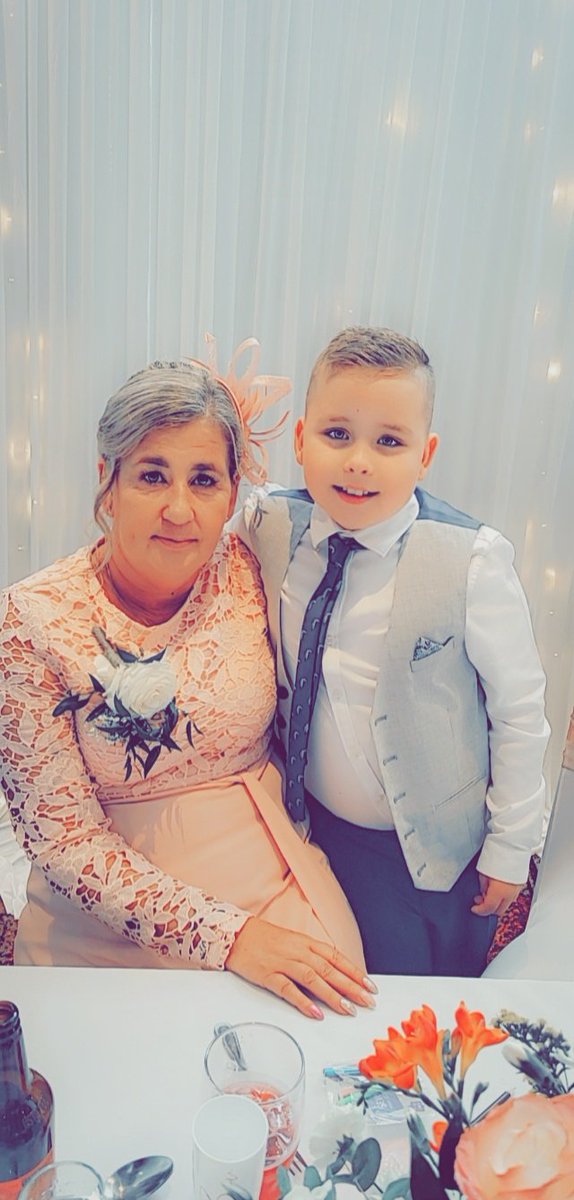 SivellJade's tweet photo. Ajw fab start to 6 weeks his aunties wedding and holiday with his dad being really adventurous@FellDykePrimary @MissGray_E @missmitchinson https://t.co/c6dnIvvsmr