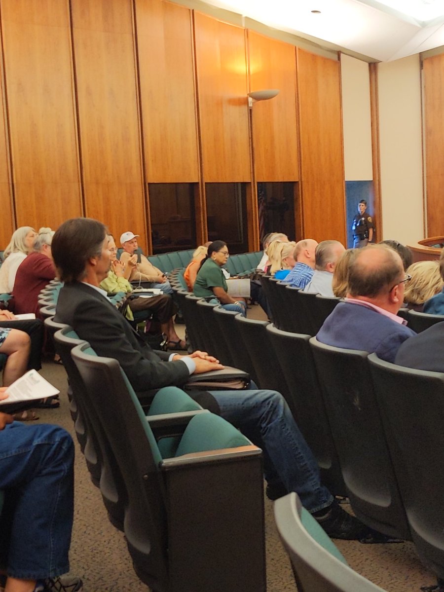 MotorCityFR's tweet photo. @DetroitTransit @CountyTurn Commerce Township officials are not happy about the lack of an opt-out option https://t.co/DiPwXEmcuo