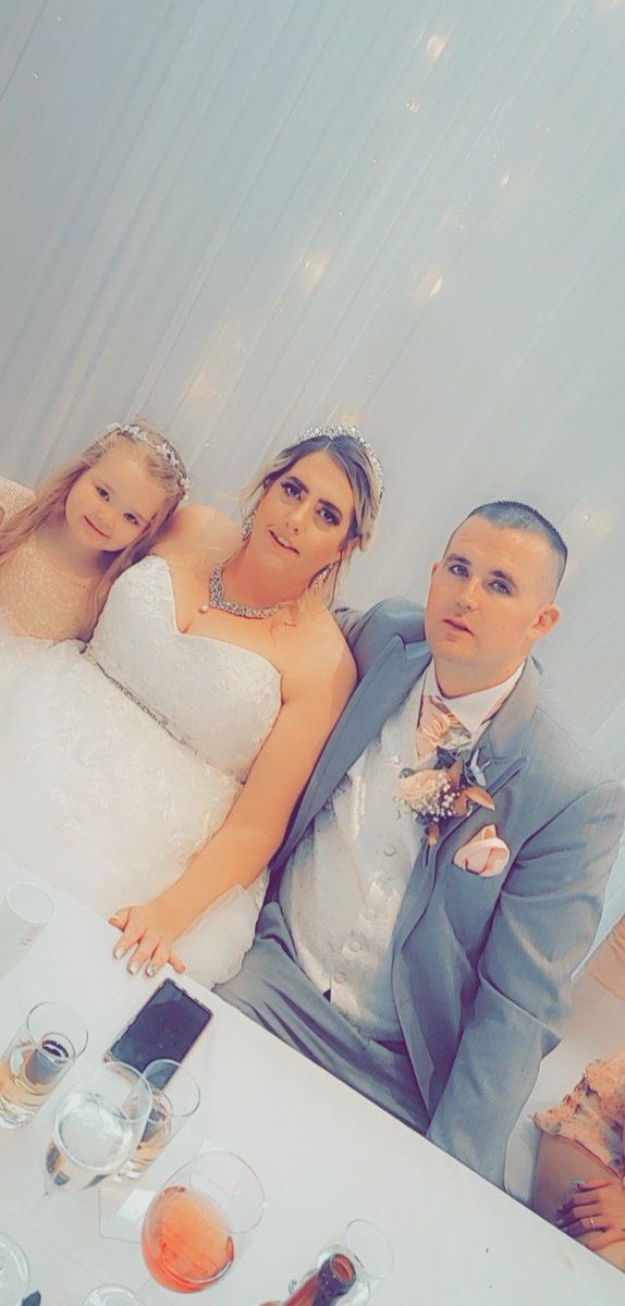 SivellJade's tweet photo. A-md enjoying her 6 weeks had her au ties wedding and empowered a few parks off camping at the weekend @FellDykePrimary @MrsCook220715 https://t.co/naDnAYhDnQ