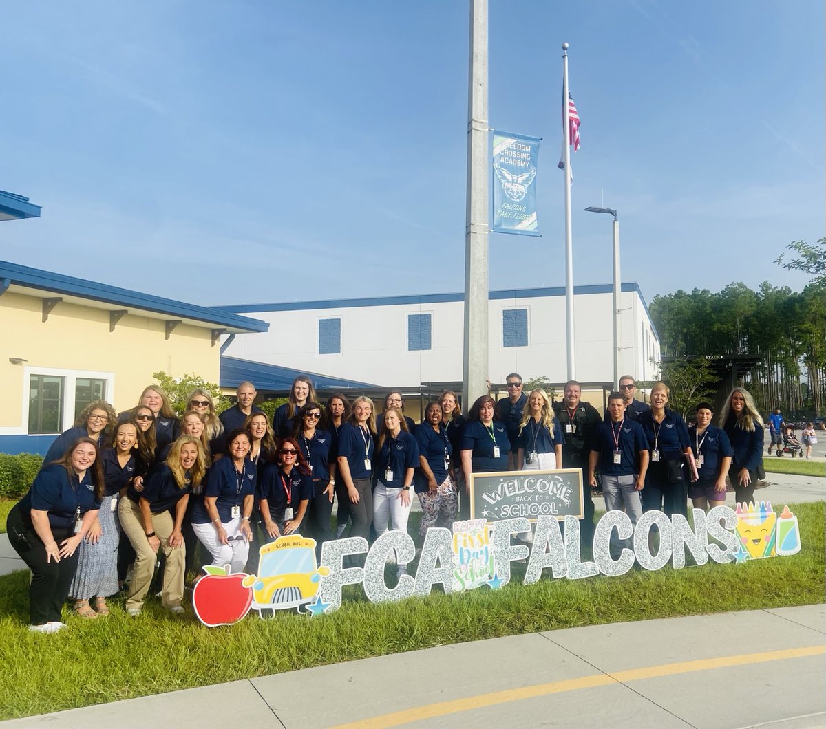 melissa_lime's tweet photo. It’s always a great day at FCA! Happy First Day of School! #FCA2022 https://t.co/KGmGxEN8nw