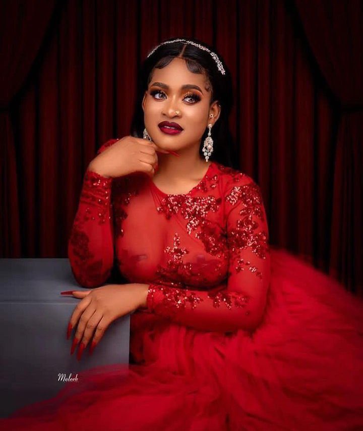 DikachiIvory's tweet photo. Retweet for phyna, Like for Bella.
I want to see something. #BBNajiaS7 #BBNaijaS7 #phyna #BellaOkagbue𓃵 #bbnaija https://t.co/W951tEQQ4X