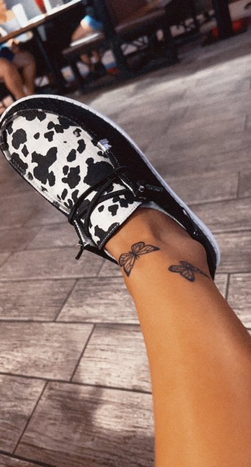 Watch Lucy's leaked NSFW photo on TwXstars