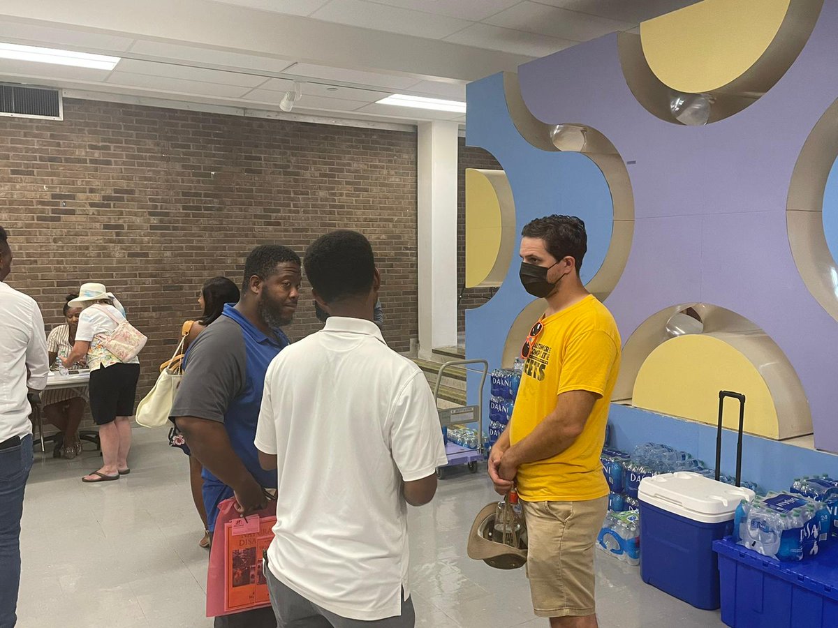 BaltimoreCityD3's tweet photo. HAPPENING NOW: The City is hosting a Storm Recovery Assistance Event this afternoon from 4-6:30 p.m. at 2500 E Northern Parkway. Staff will be on-site to provide insurance claim support, flood mgmt info, emergency mgmt expertise, and food distribution info. https://t.co/23t9bJJU2O