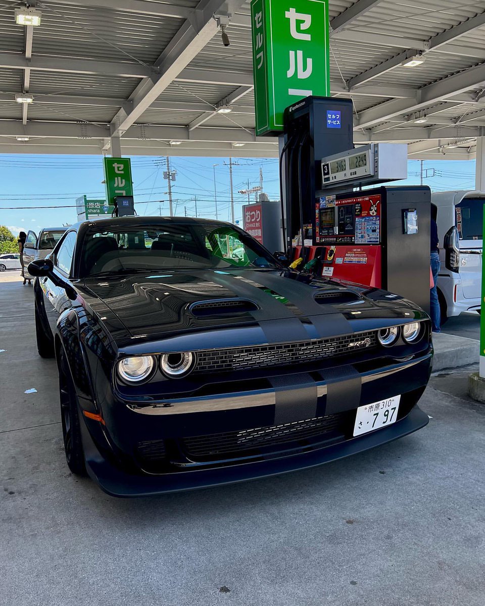 SRT Challenger Hellcat Redeye