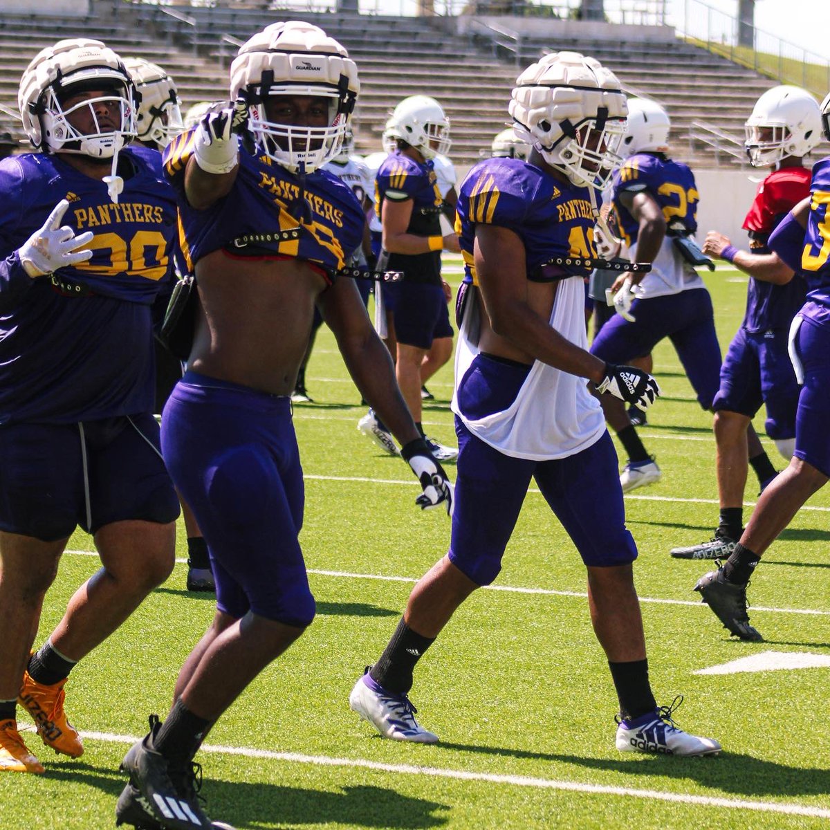 pvamufb_'s tweet photo. Fall Camp Vibez 😎 

#PurpleHaze | #PVAMUFootball https://t.co/ye8LHQgYuU