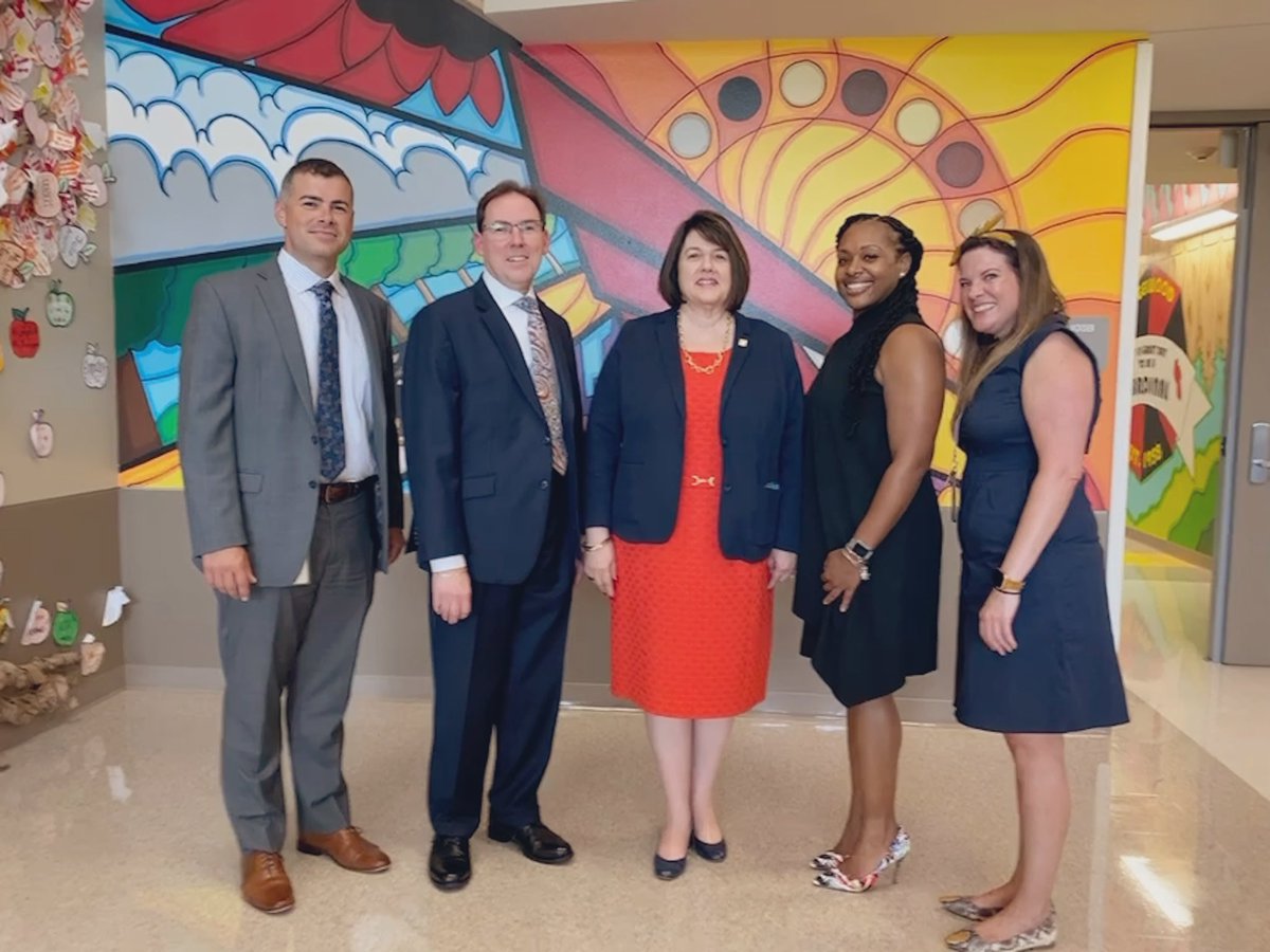 Engelwood ES-OCPS (@cardinals_soar) on Twitter photo We had an WONDERFUL first day with our new principal, Ms. Spooney, our Cardinal Family, and a meaningful visit from our future Superintendent <a href="/maria_f_vazquez/">Supt_Vazquez</a>. If the day proves anything—it’s a great YEAR to be a Cardinal! <a href="/JMartinez_OCPS/">Jose T. Martinez</a> <a href="/AmyLondonT_OCPS/">Amy London</a> <a href="/OCPSnews/">ocpsnews</a> We had an WONDERFUL first day with our new principal, Ms. Spooney, our Cardinal Family, and a meaningful visit from our future Superintendent <a href="/maria_f_vazquez/">Supt_Vazquez</a>. If the day proves anything—it’s a great YEAR to be a Cardinal! <a href="/JMartinez_OCPS/">Jose T. Martinez</a> <a href="/AmyLondonT_OCPS/">Amy London</a> <a href="/OCPSnews/">ocpsnews</a>
