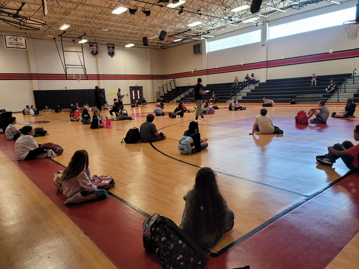 GISD_PE's tweet photo. Amazing 1st day with the Hudson Hawks! I loved hanging with our HPE staff on Monday to kickoff the school year. Lots of energy and smiles in the building from the students and staff! Go Hawks! @Hudson_Hawks @gisdwellness @gisdnews #MakePEFun #health #physicaleducation #wellness https://t.co/YnelIfsaSu