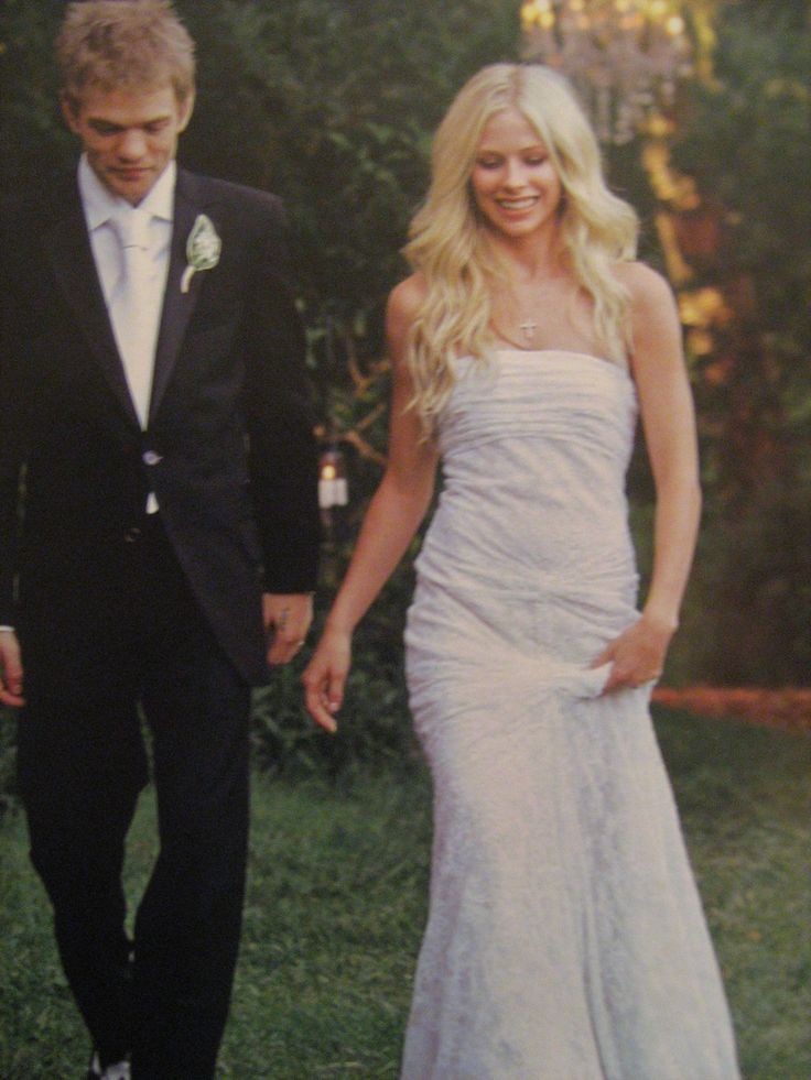 goIdfinch's tweet photo. avril y deryck están destinados a estar juntos así sea como amigos novios esposos o exs q se llevan muy bien https://t.co/QpUkeLELGL