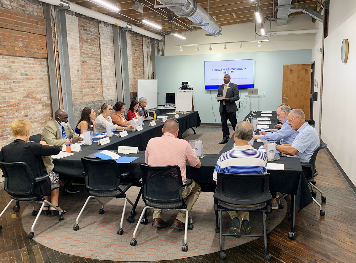 WKCTC's tweet photo. The WKCTC Board of Directors took part in a retreat on  campus today visiting two facilities—the Challenger Learning Center, and the Paducah School of Art &amp; Design— and heard WKCTC President Anton Reece explain the college's "Reflect > Re-envision > Results: A Holistic Review​." https://t.co/CKpVRqtkYt