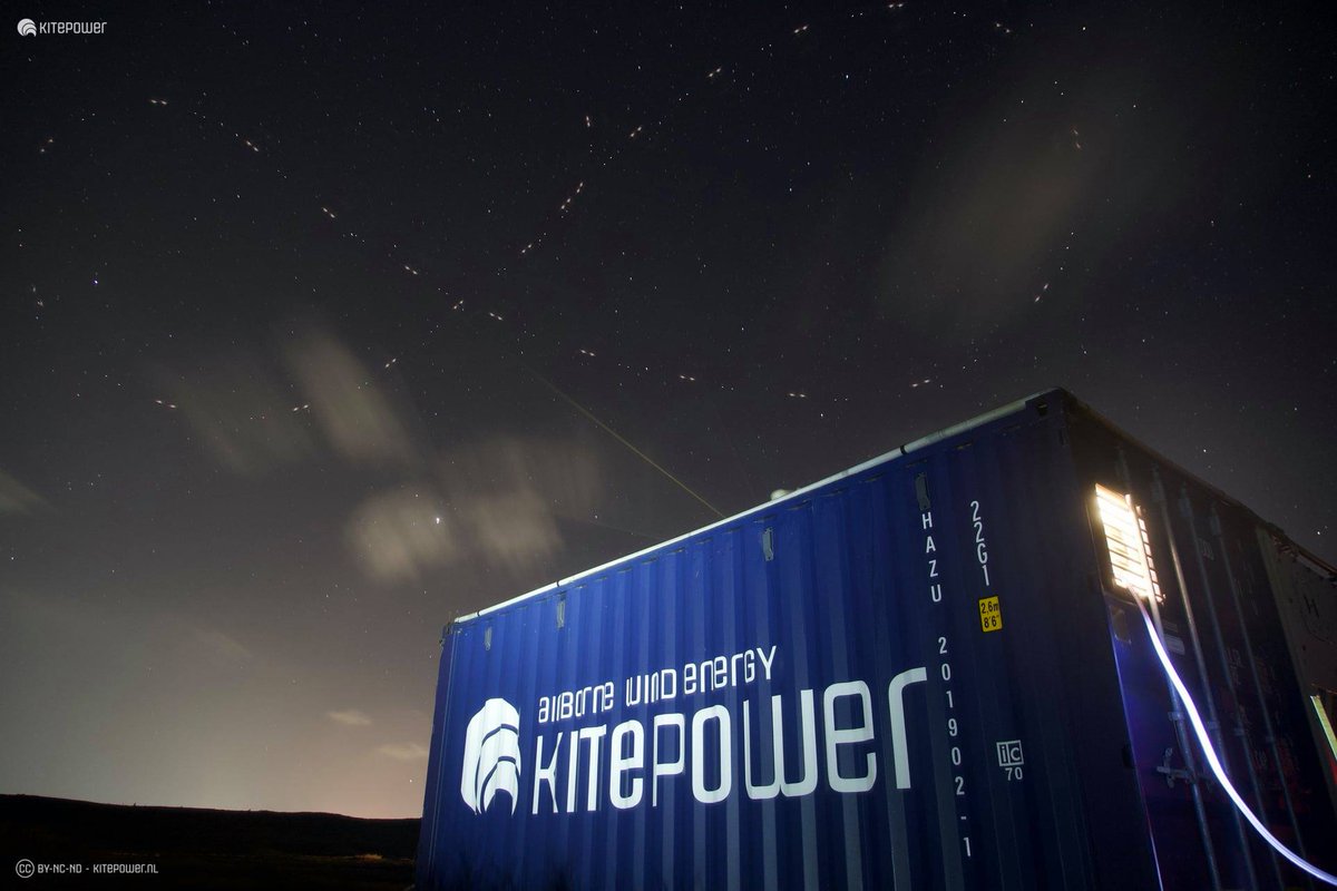 TheBeamMagazine's tweet image. “We see kite power as a useful addition to existing renewable energy sources.” says Roland Schmehl, Kitepower’s co-founder.
Read his interview to Frank Odenthal here:
the-beam.com/sustainable/up…
@_Kitepower @kite_power @cleantechnica
 #windpower #airborne #wind