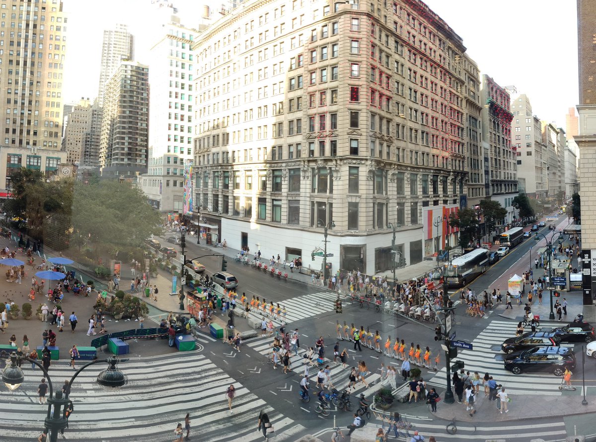 DigitalframeOF's tweet image. Current location