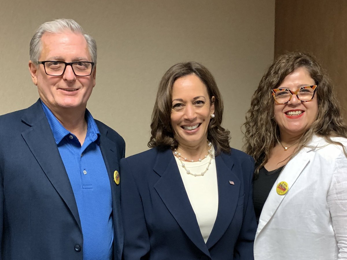 Culinary226's tweet photo. It was great to have @VP Kamala Harris in Las Vegas! So glad VP had a chance to stop by and visit with some Culinary Union members and have a good conversation with @TedP226 and Diana about housing affordability and Neighborhood Stability. https://t.co/9ieZVHNTQq