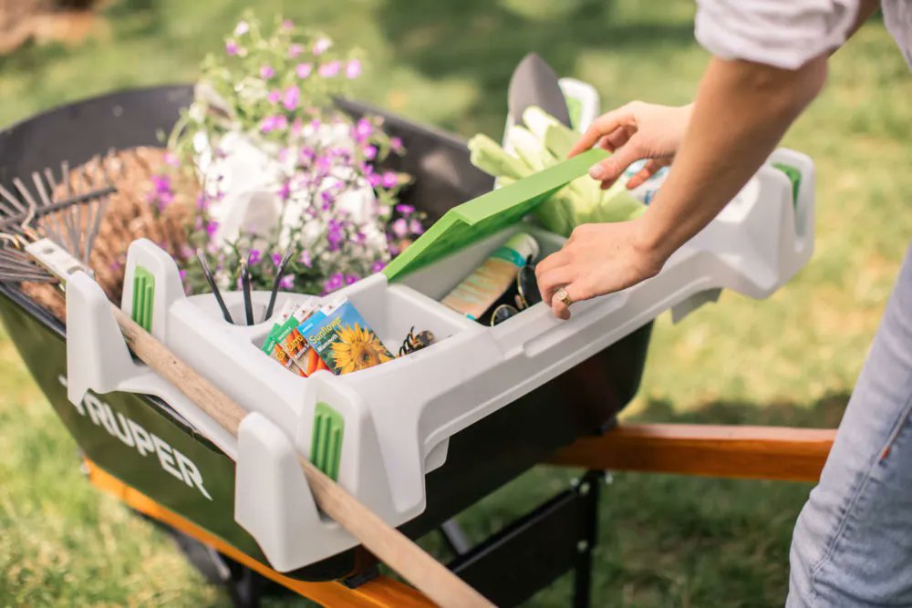 TechnicallyDC's tweet photo. Two years after an @ABCSharkTank appearance, gardening startup @LittleBurros is making waves on the retail scene. 

COO @molliethorsen spoke to us about why the founders turned down two deals on the show, and what's next for the company https://t.co/9LRPfnUGwh https://t.co/wXEzGNSzDa