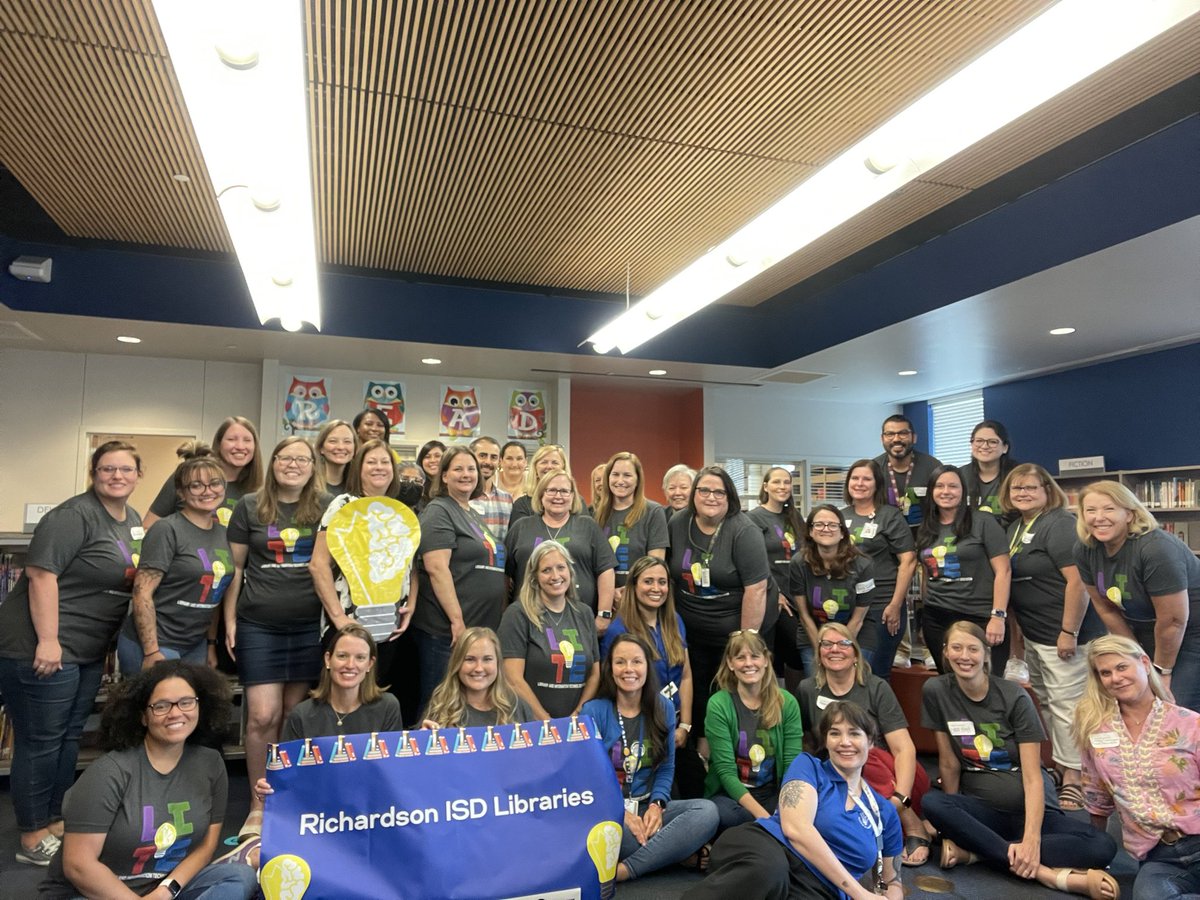 LIBRARIESinRISD's tweet photo. Yesterday we brought you our 🏔 -moving Secondary LITEs; today it gives us GREAT pleasure to present our Elementary LITEs that serve ALL #RISD elementary students! We adore this group bc they are so very passionate about student literacy &amp; learning. #RISDBelieves https://t.co/yViVjiNppD