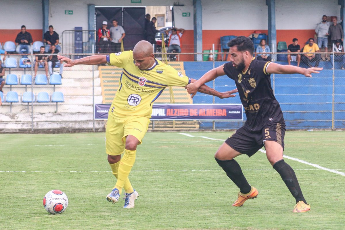 Cariocadoo's tweet photo. 🏆 COPA RIO | 1° FASE (IDA)

⚔️ São Gonçalo 0x1 Gonçalense
⚽ Talisson (GON)
🏟️ Alzirão 
📸 Jonathan Jefferson

⚔️ Olaria 2x0 Friburguense 
⚽ Wallace e Weverton Honório (OLA)
🏟️ Rua Bariri
📸 Vinícius Gentil

⚔️ Pérolas Negras 0x0 Sampaio Corrêa
🏟️ Trabalhador
📸 Vinícius Valim https://t.co/r3zYFO4Mjh