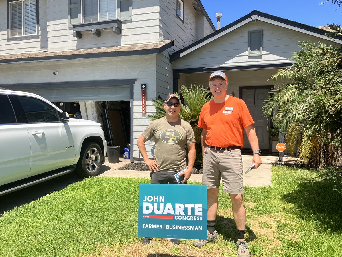 Duarte4Congress's tweet photo. Another yard sign delivered 👍🏼 ✅
Would you like one? Comment below⬇️⬇️⬇️
#CA13 #DuarteForCongress #SendAFarmerToCongress https://t.co/g05SCX1huX