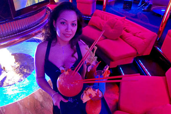 AceOfVEGAS1's tweet image. I love the Fireside Lounge. Totally underrated nightlife.
youtu.be/ffyhx8etVQA
#Peppermill #FiresideLounge #PeppermillLasVegas