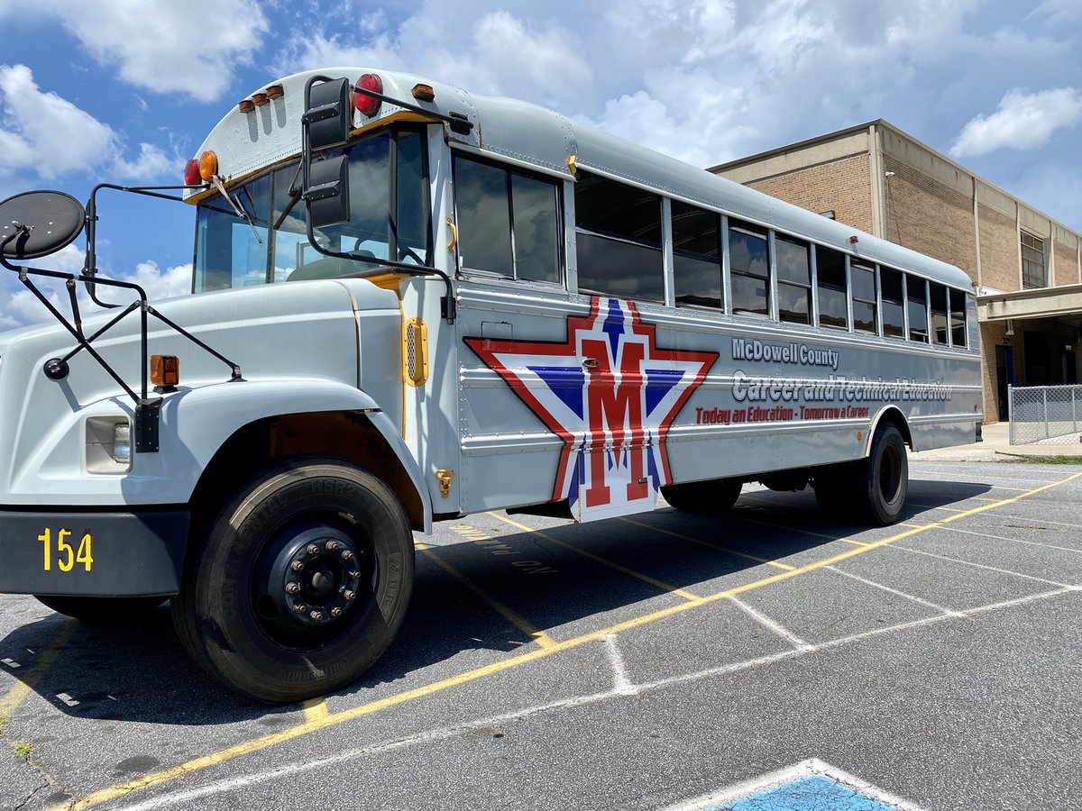 KarenBoyles1's tweet image. Spent the morning with these CTE Leaders from McDowell County Schools! MCS has a great CTE program, and they have awesome summer camps taking place this summer! @MaryFinley13 @mcscte @McDowell590 #NorthwestCTE @CTEforNC