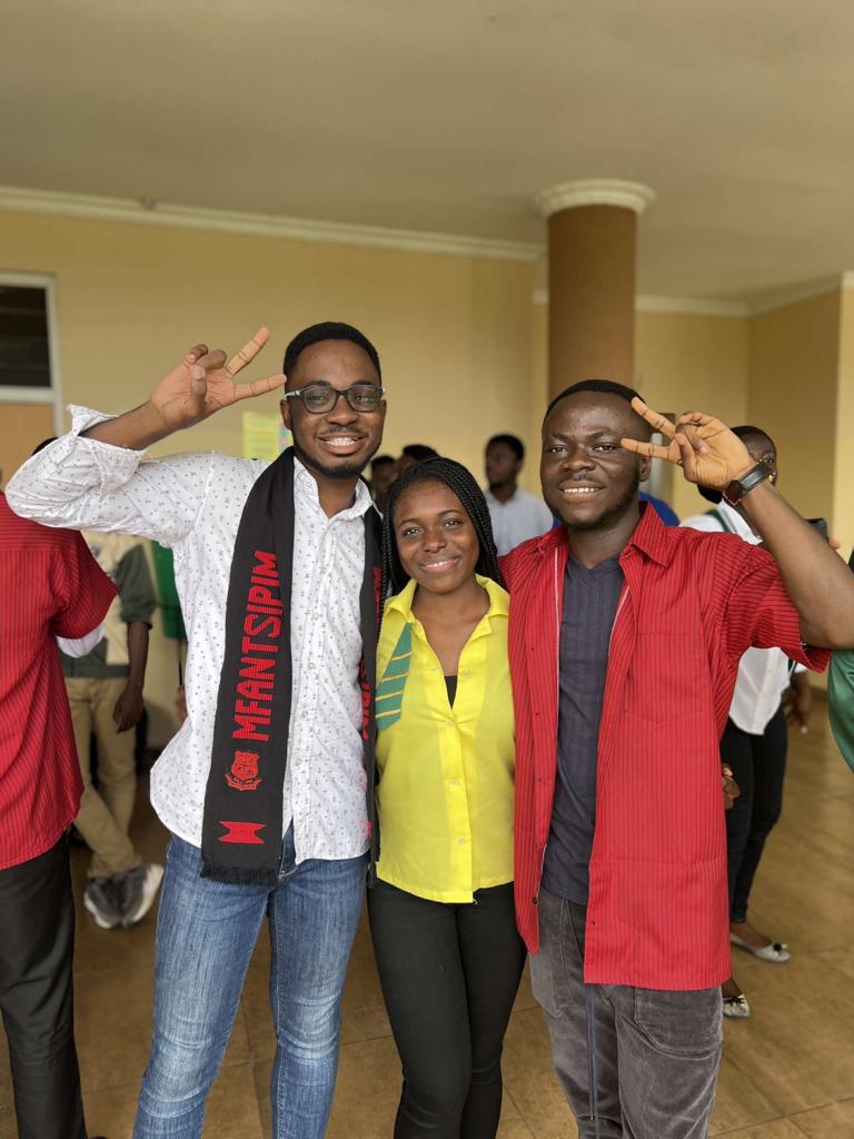 gpsa_knust's tweet photo. Just before you sleep 💤,
MobaGeyhey is the best alliance.😍🔥 @KwabotweOnline @GeyHeyOnline
If you don't agree ask @ckrampah24🤫
#GPSAFacultyWeek https://t.co/qVlhYm0Rvr