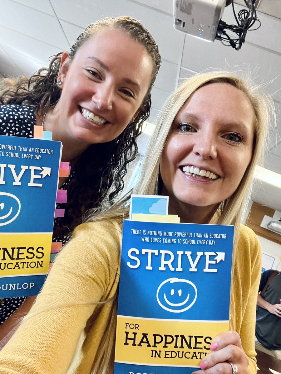 Feeling extra grateful that I got to meet <a href="/robdunlopEDU/">Robert Dunlop 😀</a> today &amp; unpack his amazing book! What a wonderful way to get this school year started! <a href="/CblaurenTitus/">CBLauren_Titus</a> #tff