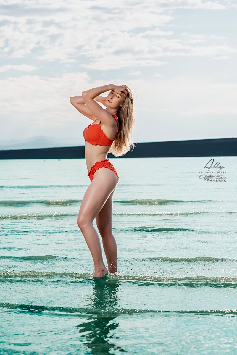 aftersixphoto's tweet photo. 💦 Cherry Creek Reservoir shoot with model: @ally_baumgart , water 💦 #coloradomodels #aftersixphotography #beachshots #beachbikinis #bikinis https://t.co/rCJzNaJ7sx