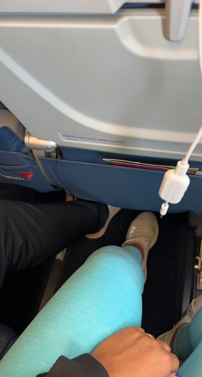 JacquiPearl5's tweet image. We have arrived at the point in the trip where dad does this and it may lead to loss of limb. #getmeoffplanes #iwantmybed #teamnosleep