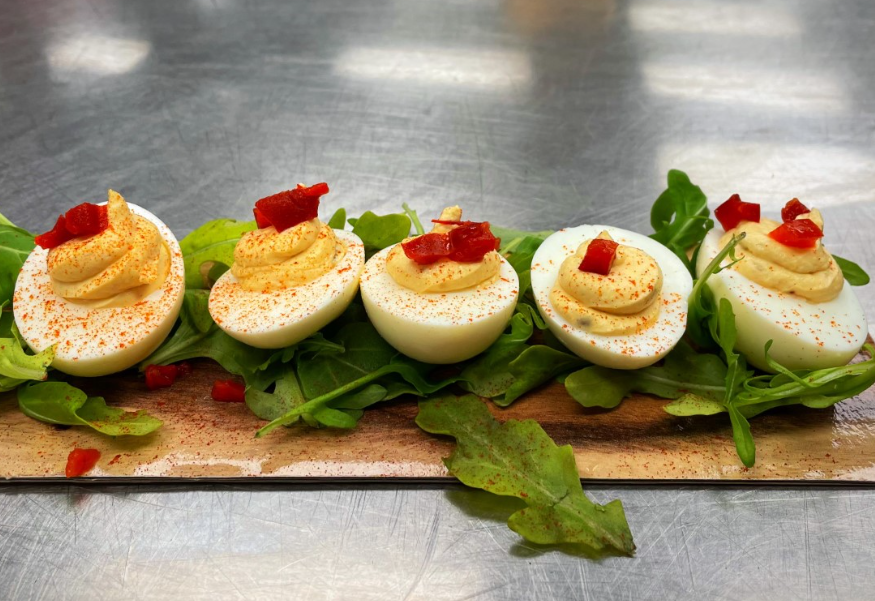 Pete_N_Terrys's tweet photo. Did you know you can smoke, pickle and devil eggs? That's what we did for this week's special😉
#SmokedDeviledEggs #WeeklySpecial #Appetizer #NashvilleSpecials #NashvilleEats #EatNashville #NashvilleFoodandDrink #Nashville #DowntownNashville #Sobro #BroadwayNashville https://t.co/pxU7TR2L97