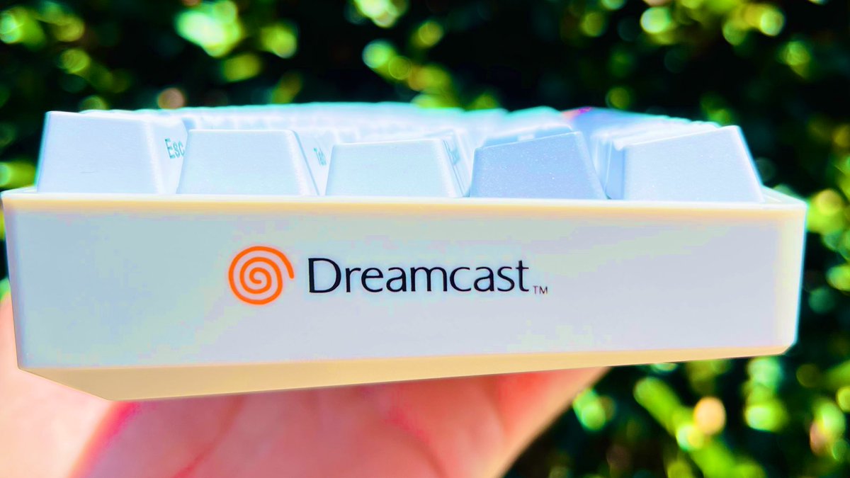 HBFILME's tweet photo. Dreamcast Brought to life! @higround ⚡️
@SEGA @rust1n @khap0w #higround #sega #dreamcast https://t.co/i2iABzBeII