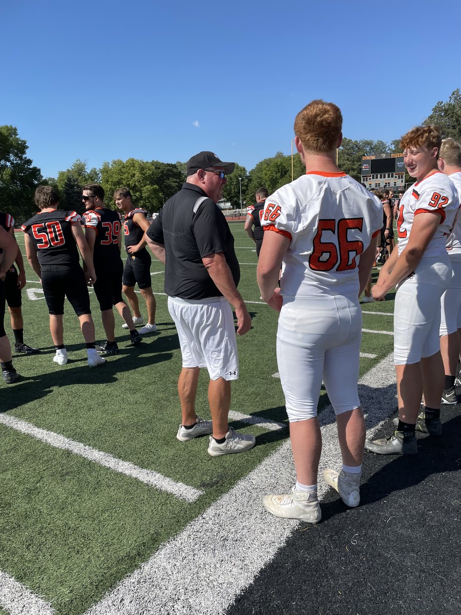 DoaneAthletics's tweet photo. #DoaneFB photo day

Thanks to Next Level Portrait for coming in... photos for purchase should be available in a few days: https://t.co/RU9j0vWxDi https://t.co/DfWubVsGBp