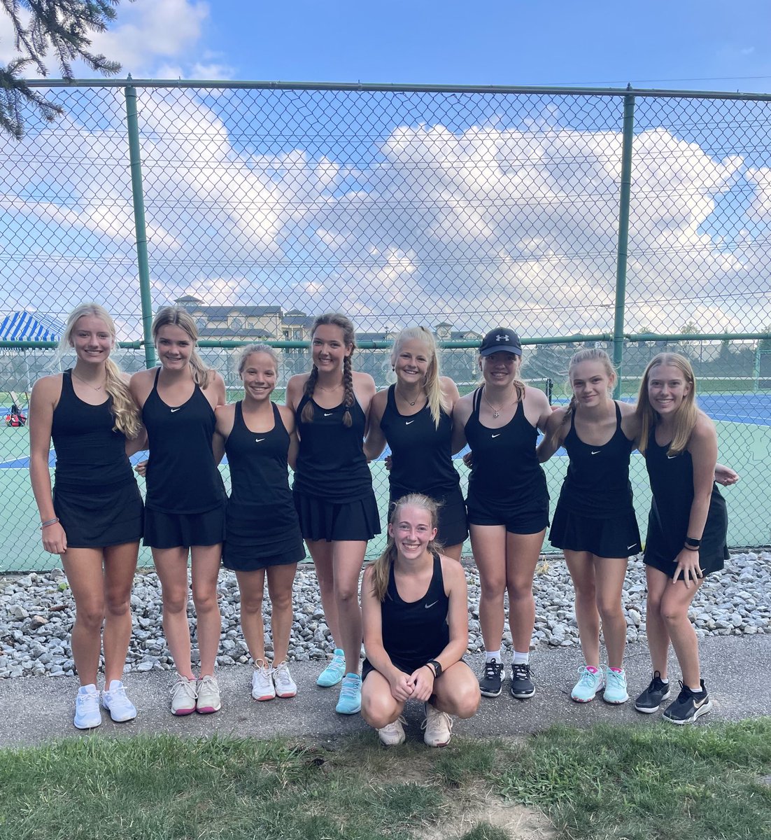 LPawTennis's tweet photo. Loveland Varsity girls win their first round state match against Bellbrook up in Dayton. It was a battle to the end! 🖤🧡🎾 First home match Aug 15 vs Mariemont 🎾⁦@LovTigers_AD⁩ ⁦@LovelandTigerAD⁩ https://t.co/yBYiLAIJ2T