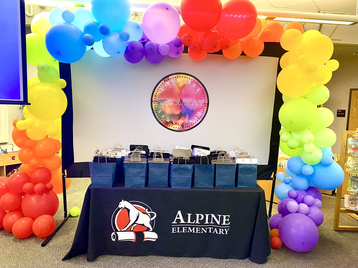 DeanDalbyAlpine's tweet photo. Today we celebrated our teachers and being back together! Everyone was inspired by the walk with Dr. Haddad, we flexed our Thinking Maps skills, and played a hilarious game of relay Pictionary with words like Acadience and Flexible Seating. More fun learning planned for tomorrow! https://t.co/q4Way3vRsR