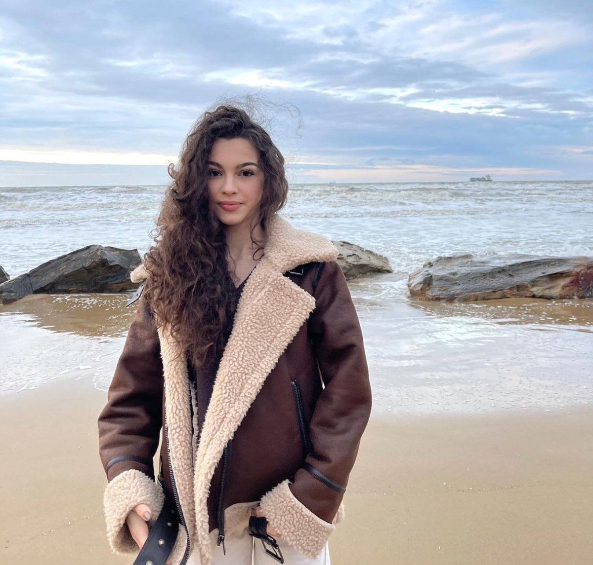 Bana lütfen şu ceketin adını ya da linkini bulun lütfen ya