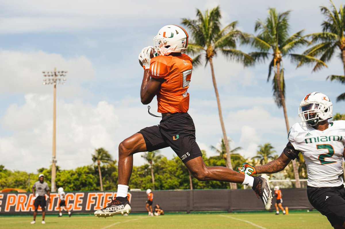 CanesFootball's tweet photo. Grinding. https://t.co/m4OlvIjfXL