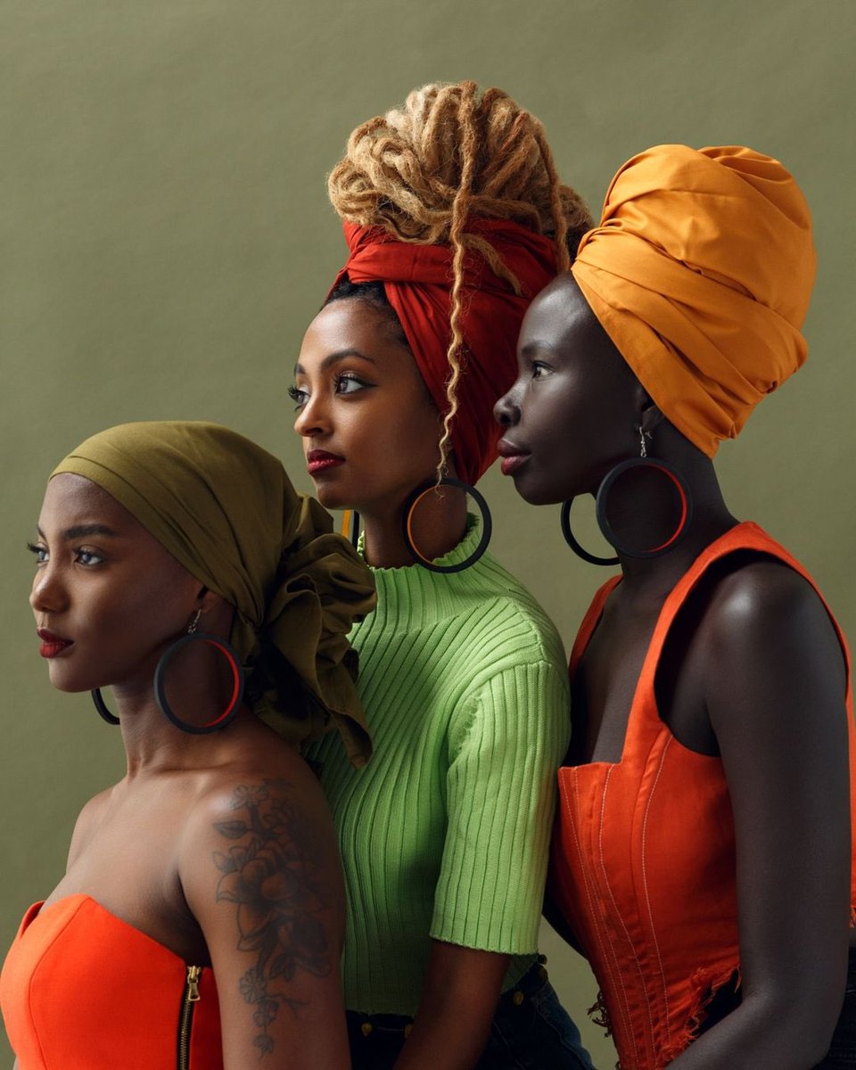 SAUEBLACKCREATE's tweet photo. 👑✨

📷: @FindingPaola https://t.co/qEuW1O7VSd
