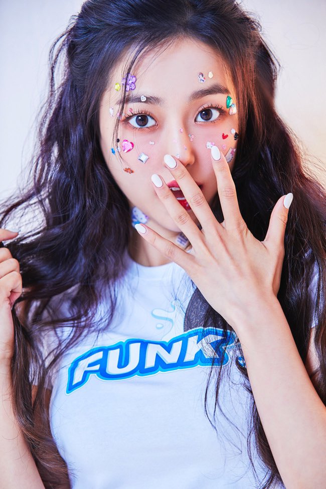 updatesCLC's tweet photo. [📰 220811]

Jang Yeeun, Superbell Company’s first artist

🔗 https://t.co/qYucM6wGzM

#JANG_YEEUN #장예은
@CUBECLC #CLC #씨엘씨 https://t.co/wMYK8BVJM2