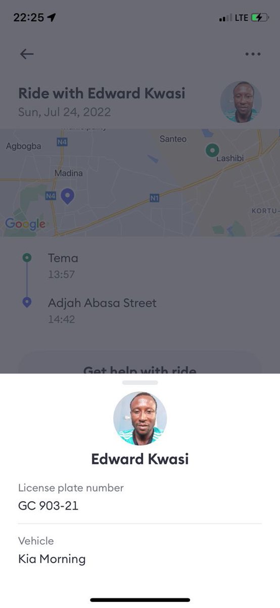 Ohemzzz's tweet photo. So these are two different screenshots from 2 of his victims. And I just realized he abused one on Sunday and then the next on Monday!! Bruh this guy could literally be doing this every single day !! #ourexperiences https://t.co/9brwA3yaMA