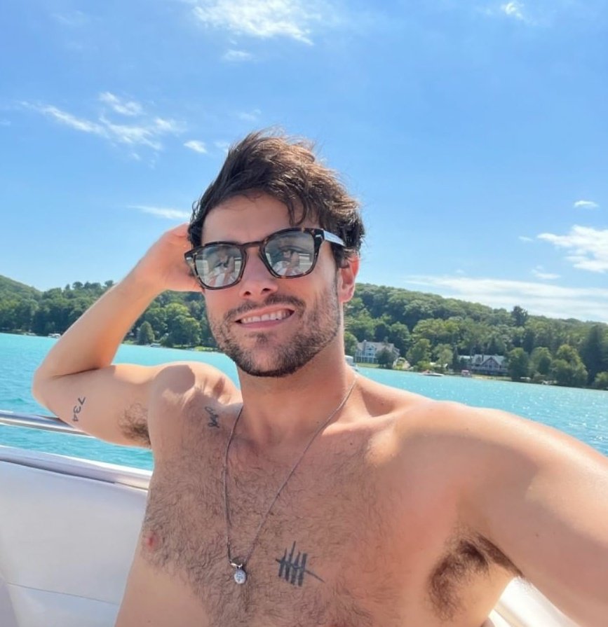 Hot Dudes Good Mood 🇺🇦 on Twitter "RT male_celeb_ass Nice n hairy"