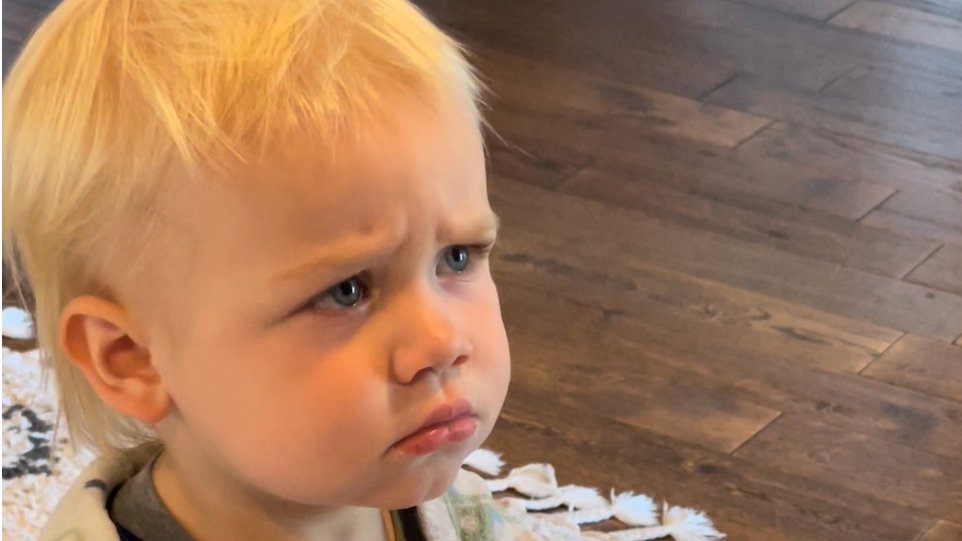 rayeglass's tweet photo. If you let the baby you nanny watch an episode of @NBCChicagoPD that his dad is on, make sure his character is not immediately strangled by a detective. https://t.co/tSEnOHGlF6
