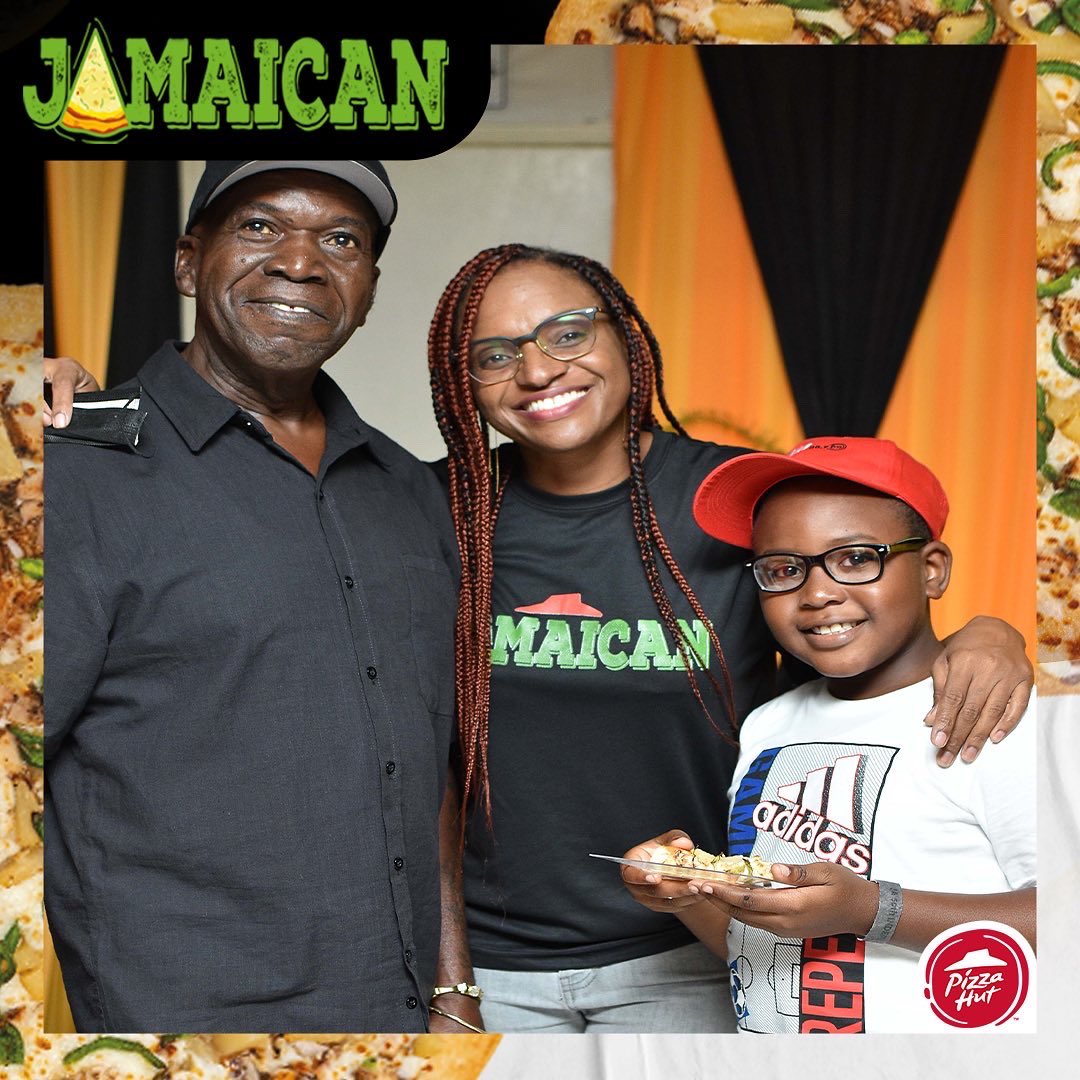 PizzaHutJm's tweet photo. We spiced up Jamaica’s 60th!🇯🇲🥵

Patrons at Grand Gala reignited their tastebuds with the new JAMAICAN Jerk Chicken Pizza! 🤩

Have you tried the Jamaican Pizza yet?? 

#JamaicanJerkChickenPizza #SummerAtTheHut #NotThatsDelivering #AmazingGoodness #ForTheLoveofPizza https://t.co/UjzSXcovtk