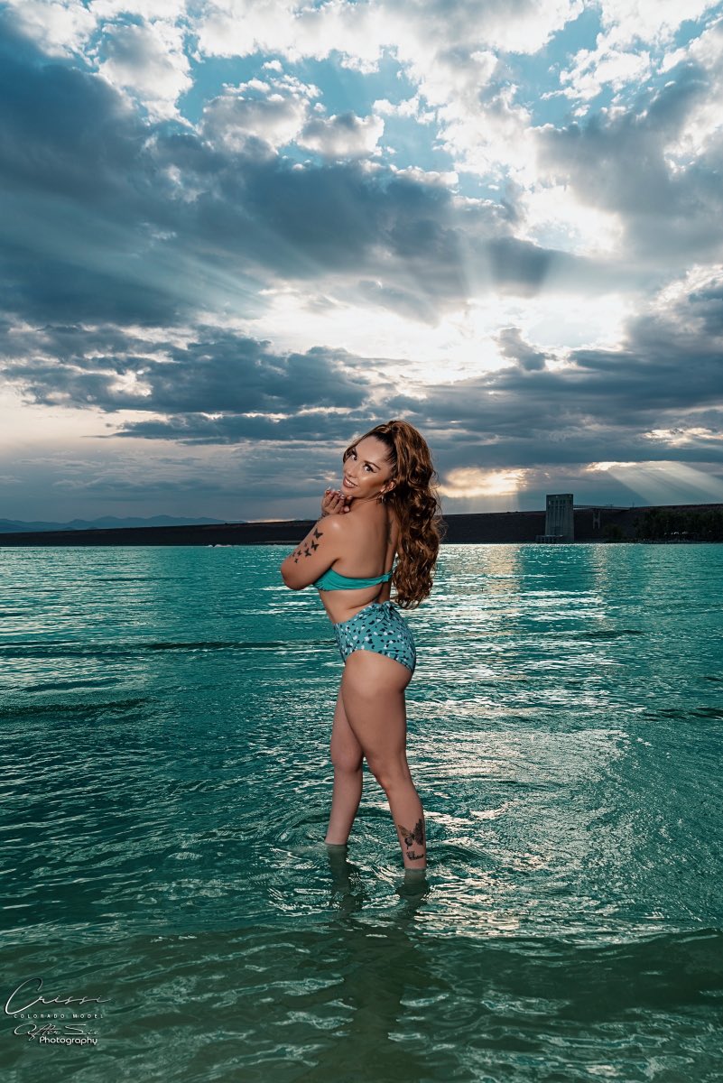 aftersixphoto's tweet photo. 💦 Cherry Creek Reservoir shoot with model: @amyeoury , water 💦 #coloradomodels #aftersixphotography #beachshots #beachbikinis #bikinis https://t.co/sqPI2zyDHP