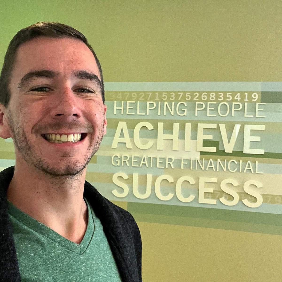 MathWithMrCole's tweet image. some news: I resigned from teaching and am a week into my career at Fidelity Investments. as much as I loved my students, the last 2 years + the rhetoric around teaching has been painful enough to cause me to need to step back. here’s to the future! (+ wfh days with the best)