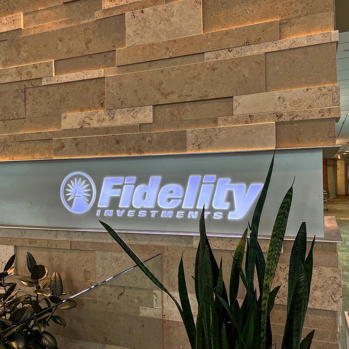 MathWithMrCole's tweet image. some news: I resigned from teaching and am a week into my career at Fidelity Investments. as much as I loved my students, the last 2 years + the rhetoric around teaching has been painful enough to cause me to need to step back. here’s to the future! (+ wfh days with the best)