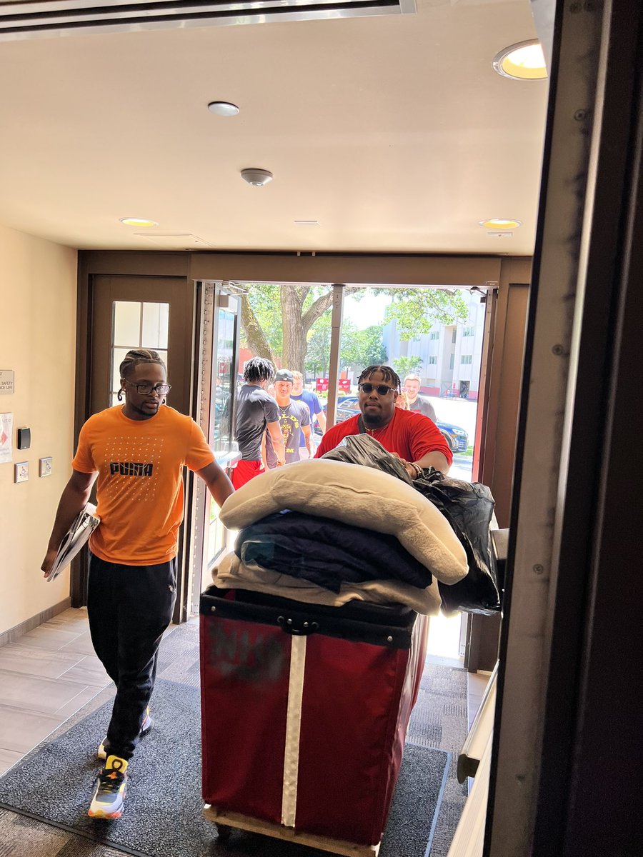 Report day ✅ Great to have our guys back on campus. #EarnedNotGiven #RefuseToLose