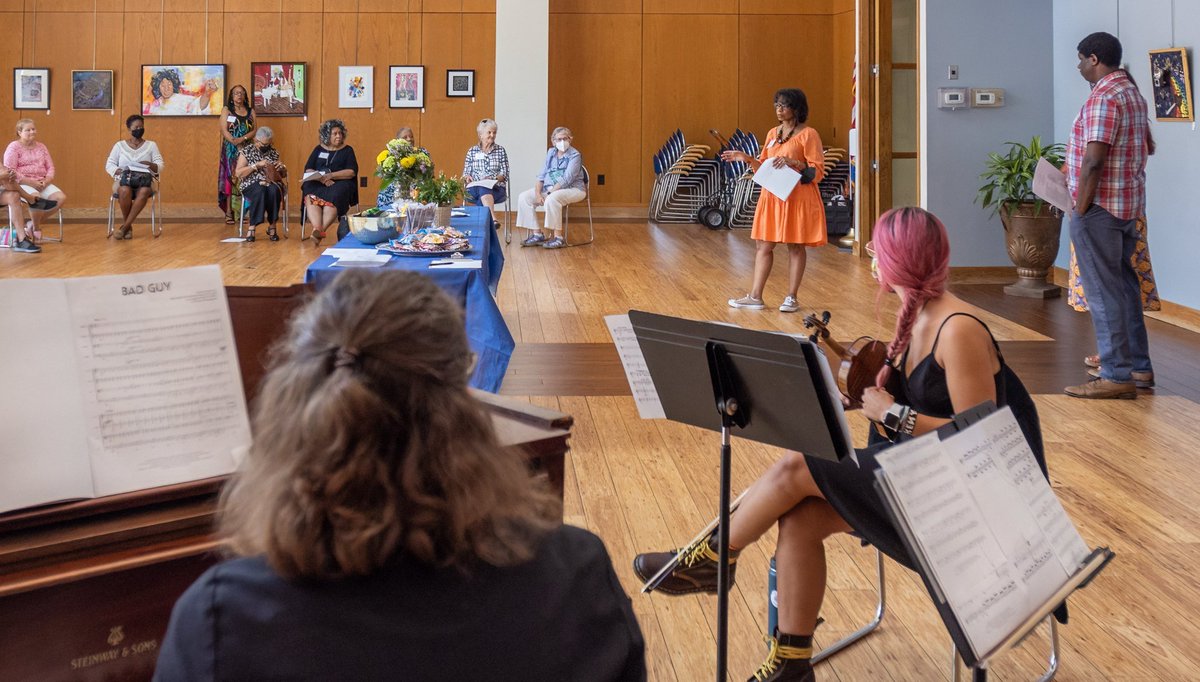 Sandra Davis tweet media